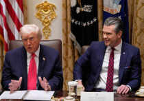 На мероприятии в Калифорнии министр обороны США Пит Хегсет удвоил свои усилия в защиту военных ударов США по судам предполагаемых наркокартелей в Карибском бассейне, утверждая, что Дональд Трамп имеет право предпринимать военные действия “по своему усмотрению” и отвергая опасения, что эти удары нарушают международное право