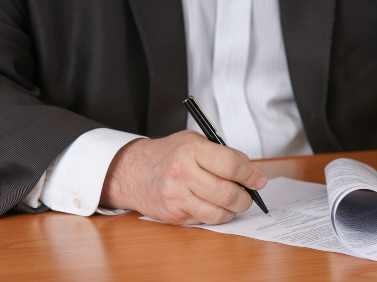 Верховная рада исключила русский язык из перечня языков, подлежащих защите согласно Европейской хартии языков