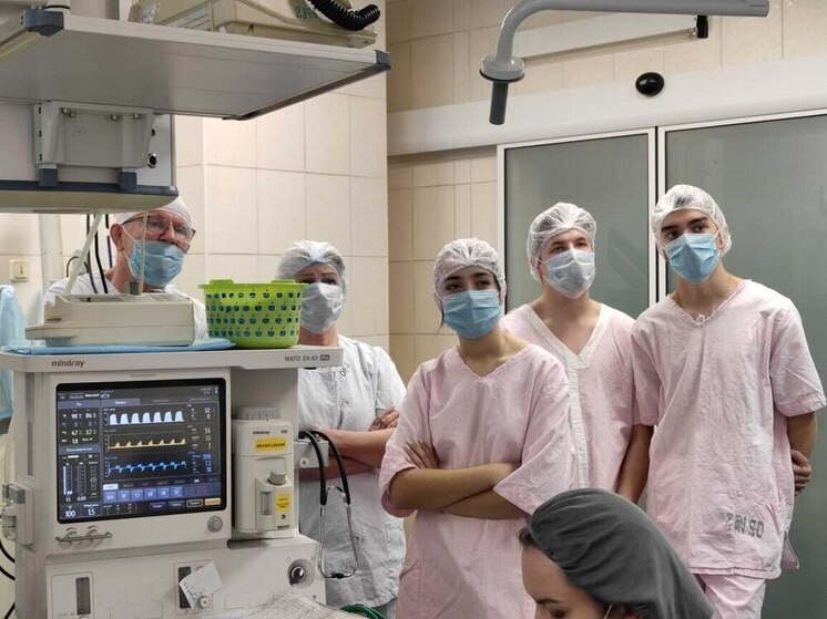 Хабаровских школьников познакомили с медицинскими специальностями