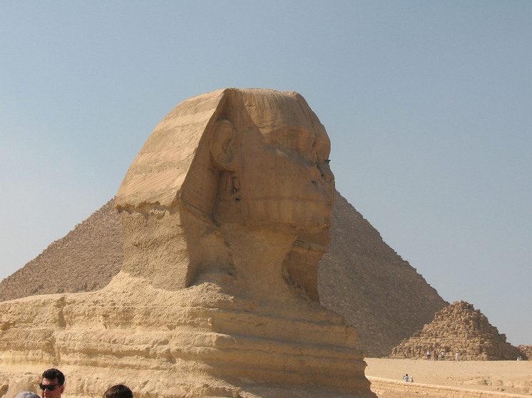 Археологи в Египте обнаружили потрясающую находку, спрятанную в древней царской гробнице, - открытие настолько редкое, что оно переписывает историю