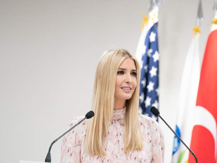 Алхименков: Иванка Трамп отошла от политики ради бизнеса в Нью-Йорке
