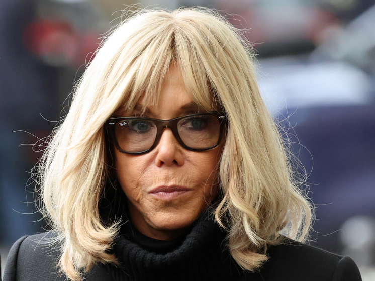 «Куда смотрит Брижит?»: украинская журналистка устроила разнос первой леди Франции – Макрон вновь опозорен