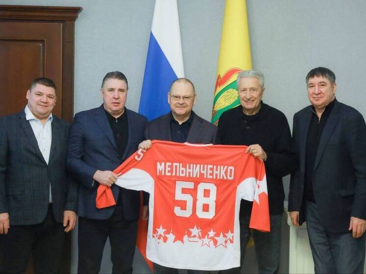 Губернатор Пензенской области встретился с известными хоккеистами