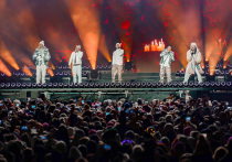 Ностальгия по 90-м стала не только мировым музыкальным трендом, к которому обращаются в своем творчестве многие сегодняшние звезды, ходившие в те самые 90-е под стол пешком, но и сами носители и создатели той музыки то и дело попадают в сети ностальгических переживаний