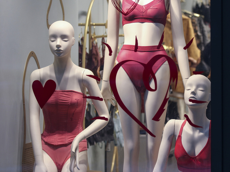 Стилист Гразатулина рекомендует сменить нижнее белье к зиме для комфорта и уюта