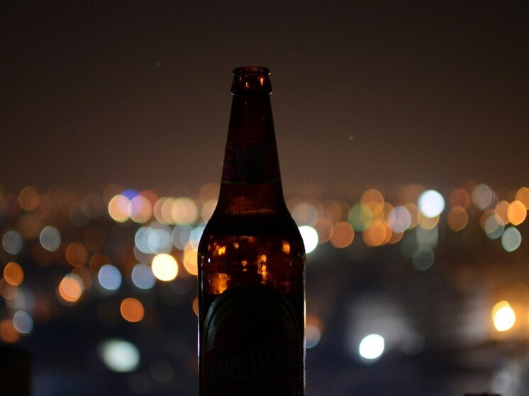 В Усманском районе продавца оштрафовали за продажу алкоголя подростку