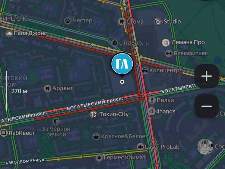 Богатырский проспект в Петербурге захлебнулся в пробках из-за открытия нового ТЦ