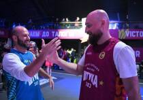 В Москве прошёл первый в России 12-часовой баскетбольный марафон «Штука 3х3», организованный Ассоциацией Стритбаскет-Россия и Департаментом спорта Москвы, в котором приняли участие более 500 участников. Отдельный акцент был сделан на «олдскульную» сессию с легендами уличного баскетбола 90–00-х. Финал — напряжённая гонка до 1000 очков: победила команда Виктора Павленко со счётом 1000:997. Участники выразили желание повторить событие в новом году.