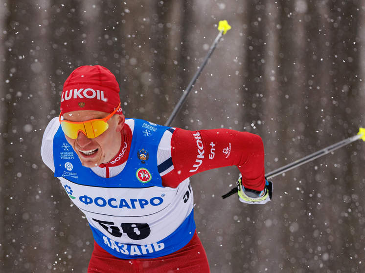 Возвращение после скандала: Большунов финишировал вторым и не вышел на подиум в Тюмени
