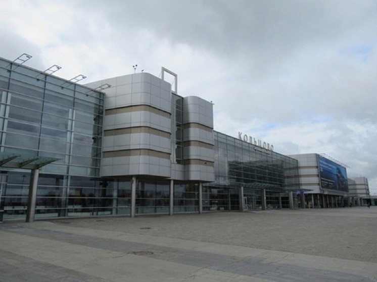 Самолеты, летевшие в Екатеринбург из Хургады, ушли на запасной аэродром