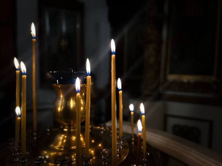 В Петербурге прошла литургия по случаю 100 лет со дня кончины патриарха Тихона