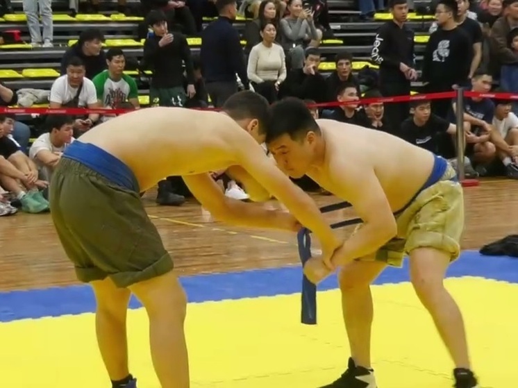 В Москве состоялся калмыцкий культурно-спортивный праздник «Джангариада»