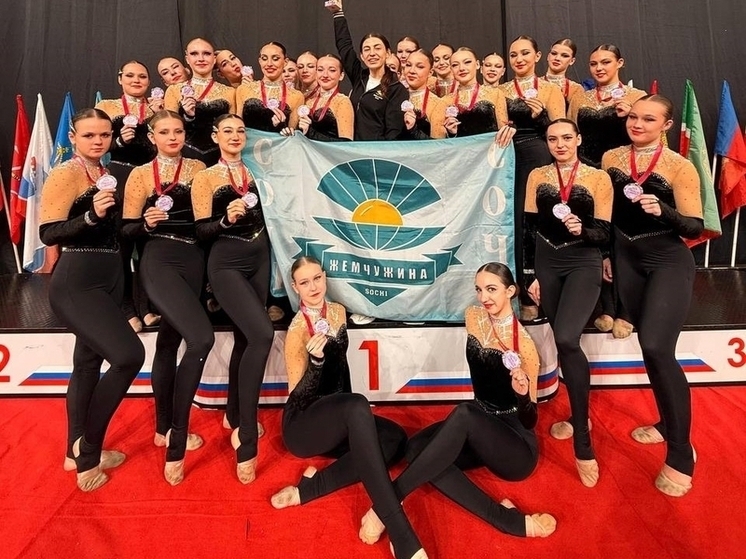 Сочинки завоевали медали всероссийских соревнований по чир спорту