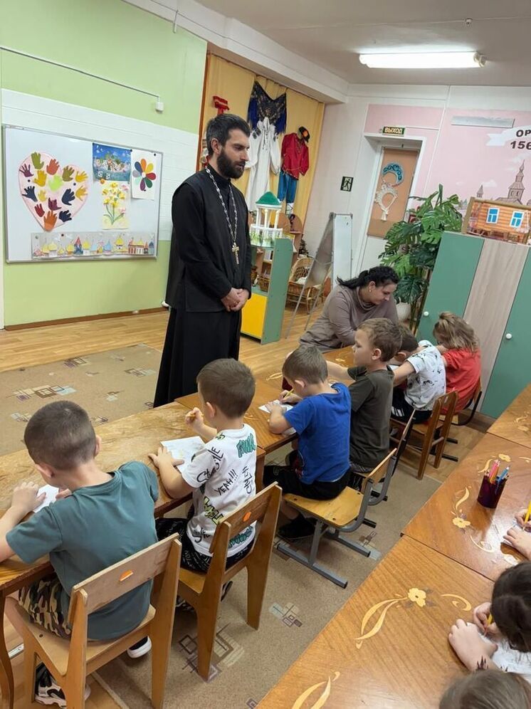 В Орле воспитанникам детсада рассказали о Пресвятой Богородице