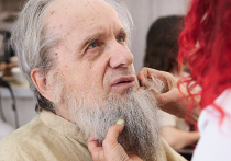 8 декабря актеру, режиссеру и писателю Евгению Стеблову исполнилось 80 лет