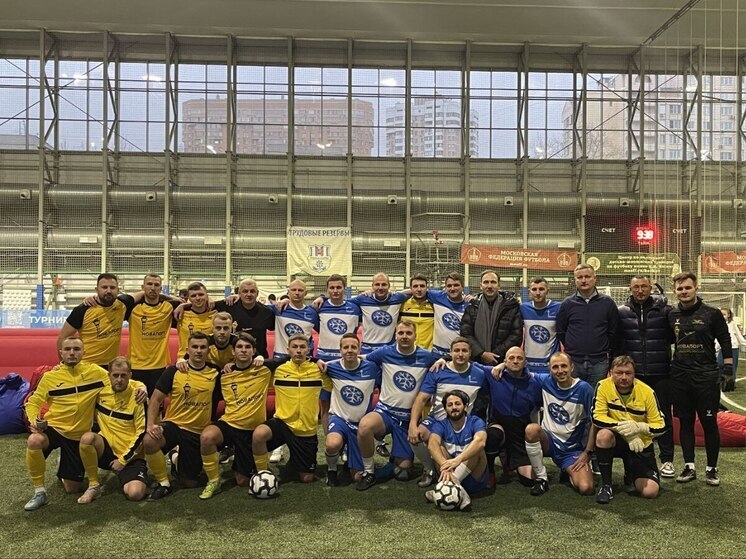 Команды Новапорта взяли призы на футбольном турнире в Москве