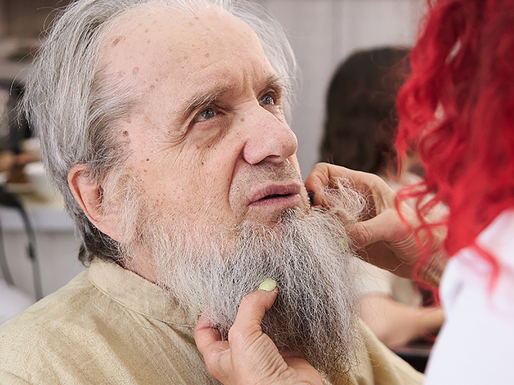 8 декабря актеру, режиссеру и писателю Евгению Стеблову исполнилось 80 лет