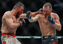 Россиянин завоевал чемпионский титул на турнире UFC 323. 