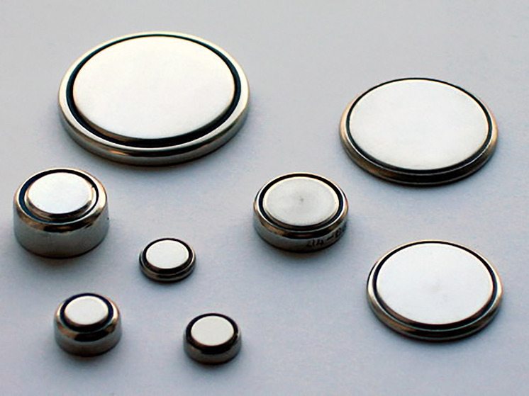 Спасать девочку, проглотившую батарейку, пришлось на днях врачам  детской больницы им