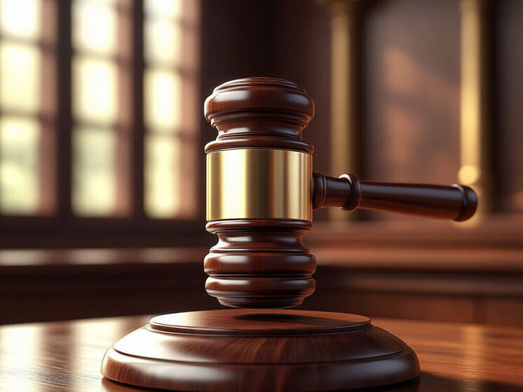 В Бурятии суд ограничил свободу учителю физкультуры за покупку медкнижки