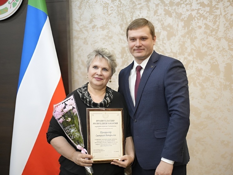 Медсестру из Черногорска наградили за гуманитарную миссию