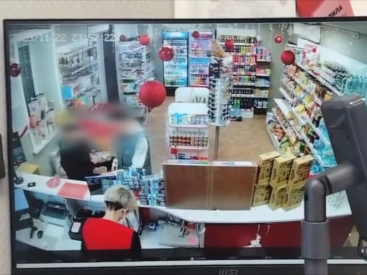 В Бурятии задержали подозреваемых в краже товаров с заправки