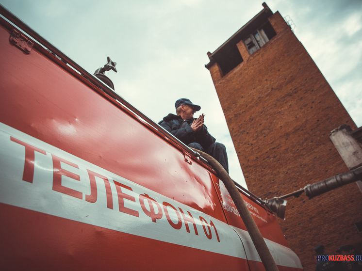 В Кузбассе огонь уничтожил дома и хозпостройки в трех населенных пунктах