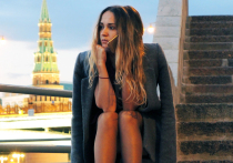 Современная поп-культура и либеральная риторика превозносят сексуальную раскрепощенность как символ женской силы и независимости