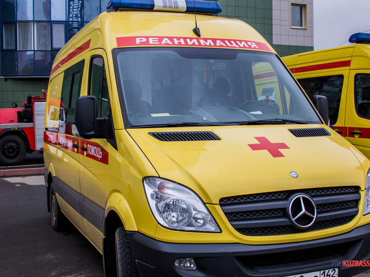 Авария на мосту в Кемерове парализовала движение и травмировала троих