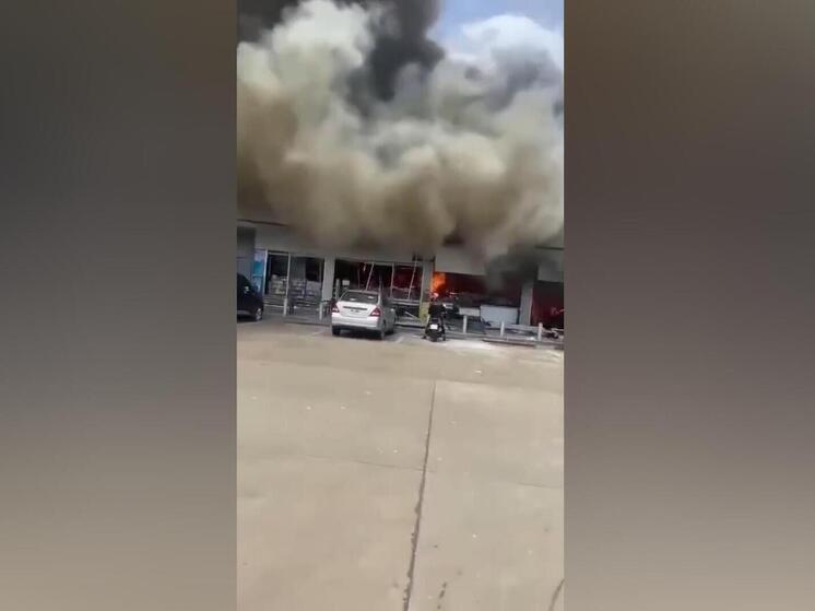 Таиланд нанес удары вдоль спорного участка границы с Камбоджей