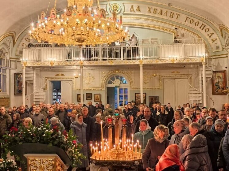 В псковском храме Александра Невского отметили престольный праздник