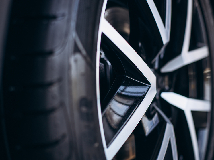 В брянском поселке Комиричи иномарка сбила 69-летнего пешехода