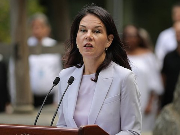 Бербок сделала заявление о территориальных уступках со стороны Украины