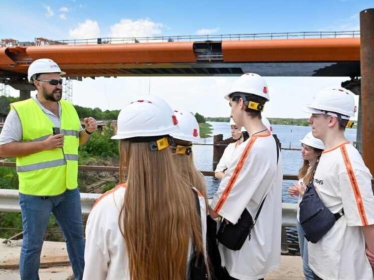 Автодор активно поддерживает юных жителей Запорожской области