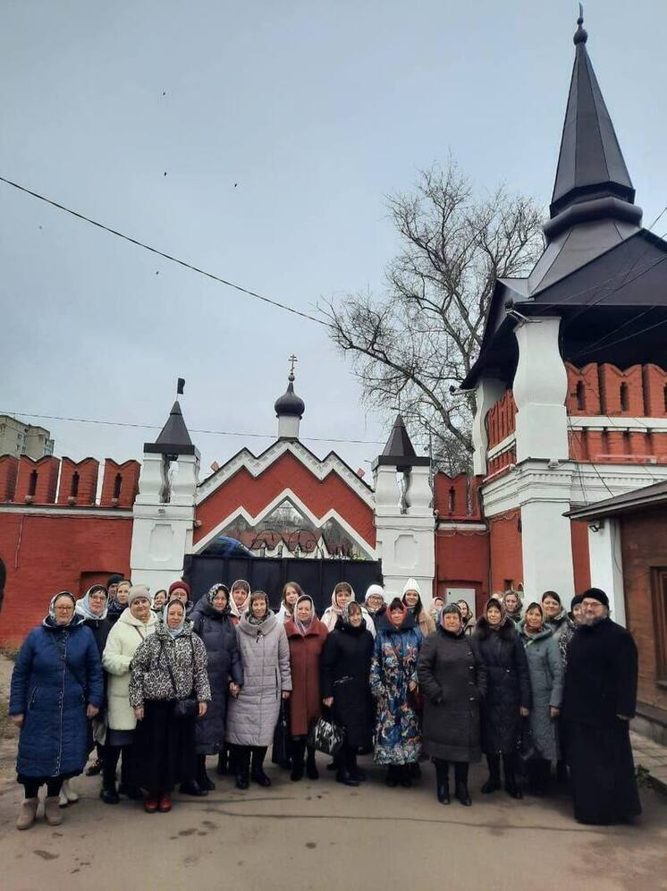Паломники из Саранской епархии посетили святыни Серпухова