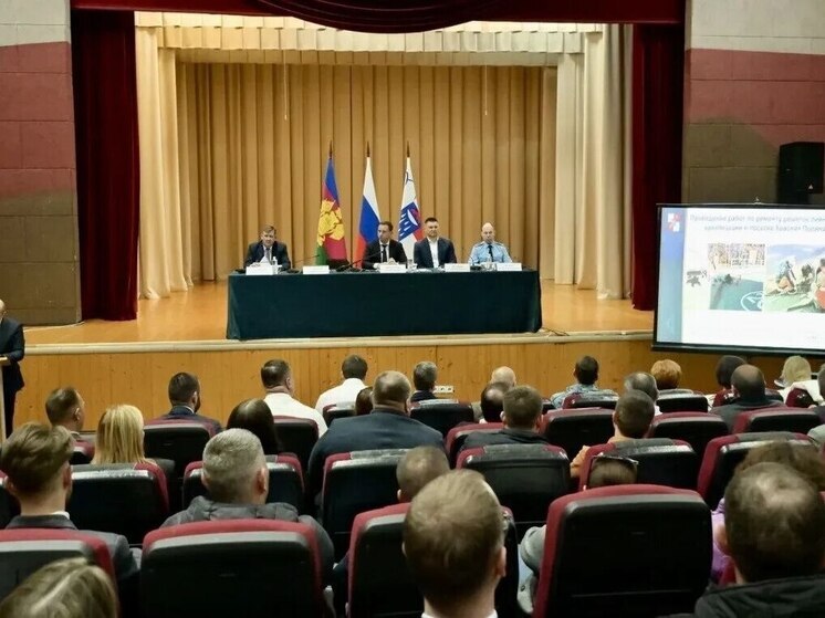 Глава Сочи встретился с жителями Краснополянского поселкового округа: в Красной Поляне планируют построить подстанцию скорой помощи