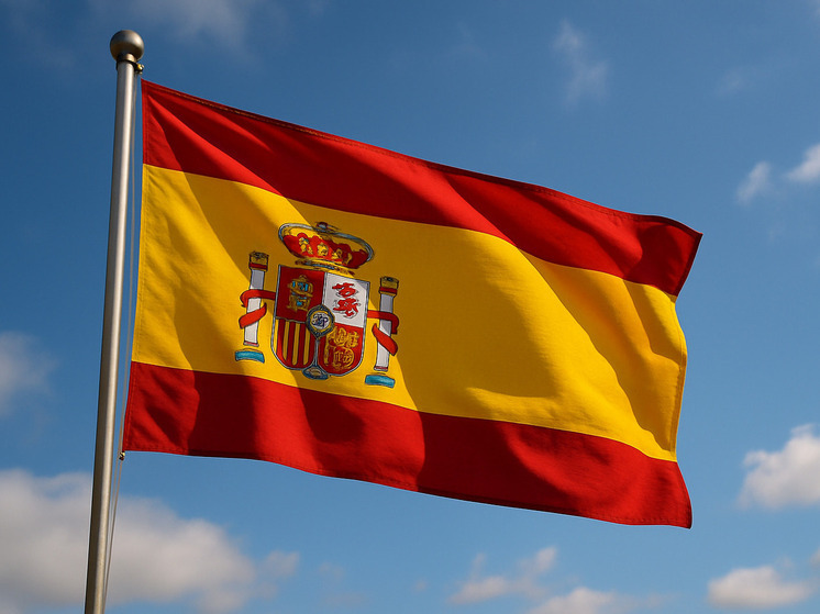 RTVE: гигантская волна на испанском курорте Тенерифе унесла жизни трех человек