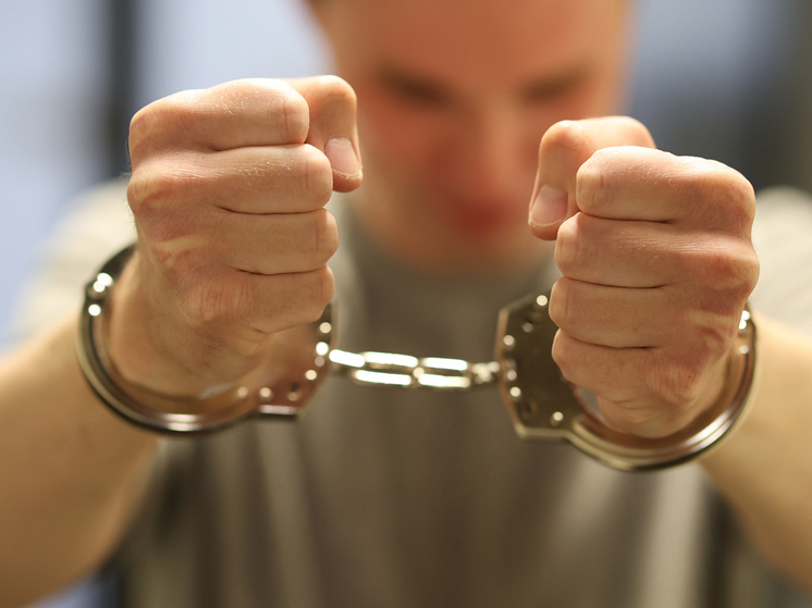 В Улан-Удэ задержали вора, который прятался между этажами кафе до его закрытия