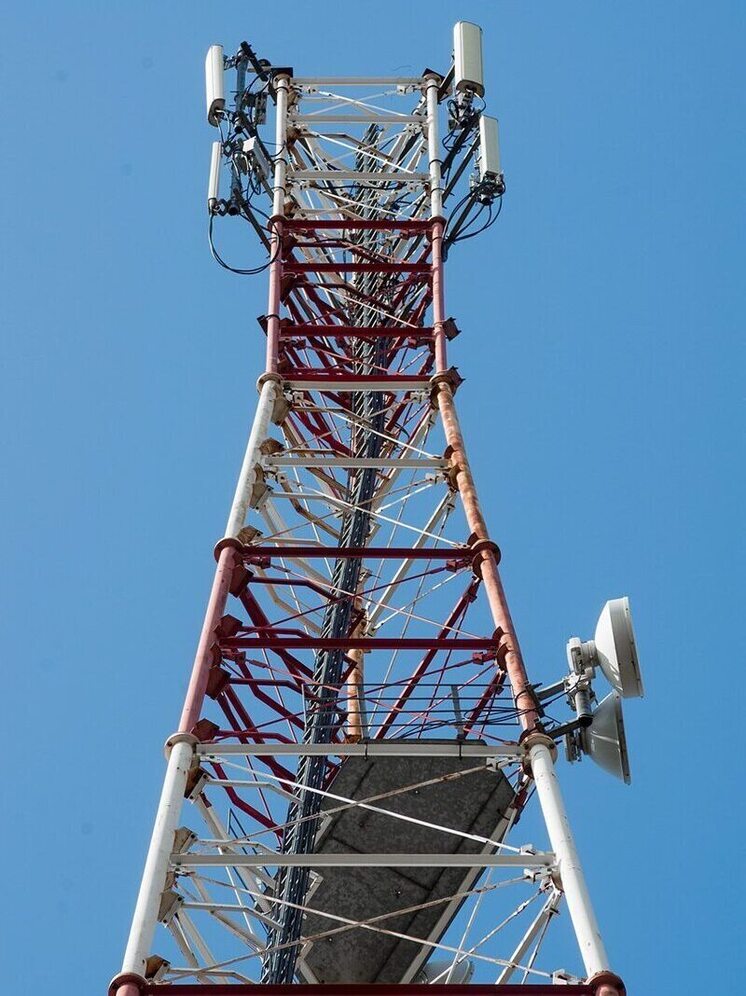 МегаФон получит 1500 базовых станций российского производителя YADRO