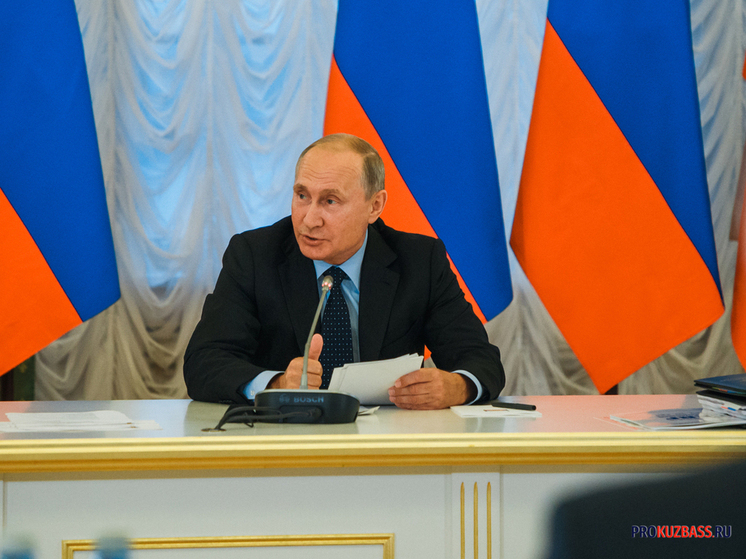 Президент России выразил благодарность двум кузбасским женщинам
