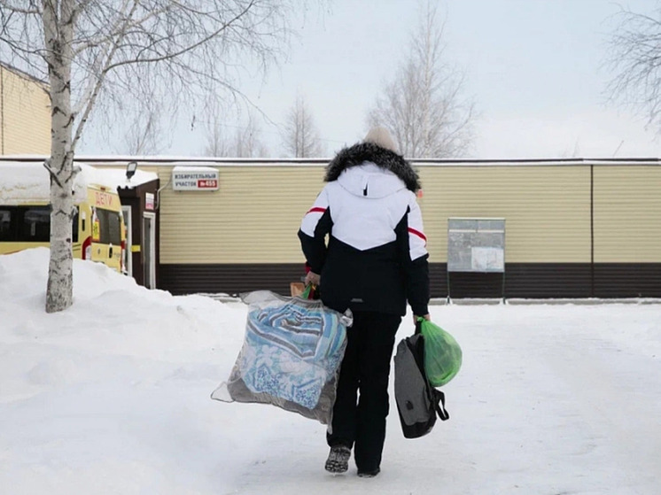 В Солнечном оказывают помощь пострадавшим от пожара