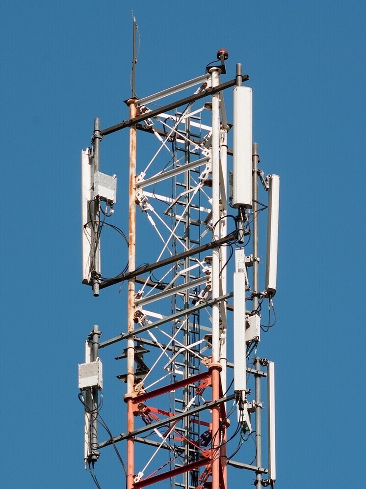 МегаФон получит 1500 базовых станций российского производителя YADRO