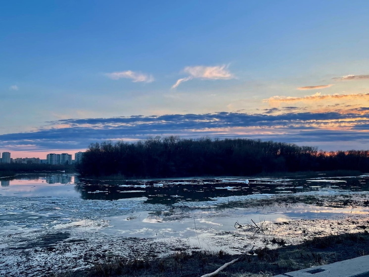Иртыш в Омске замёрз в рекордно поздний срок — лёд встал 8 декабря