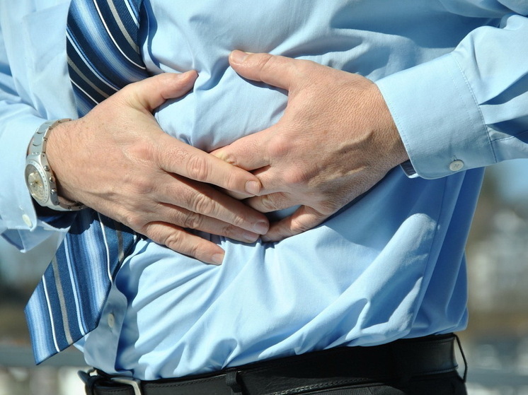 Инфаркт может маскироваться под желудок: врач предупредил о симптомах