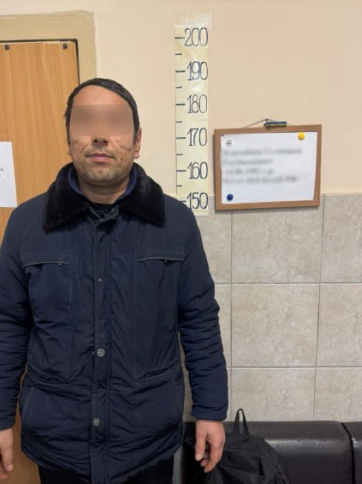 В аэропорту Нижневартовска задержали четырёх нарушителей миграционного законодательства