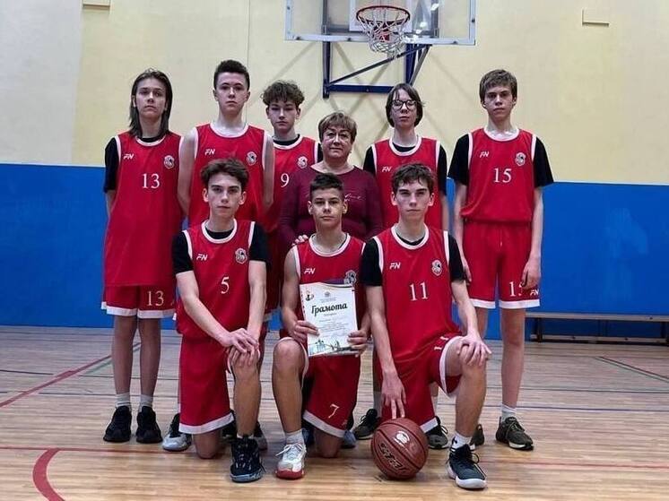 В Пскове завершился городской чемпионат по баскетболу «ЛОКО – БАСКЕТ» среди школьников
