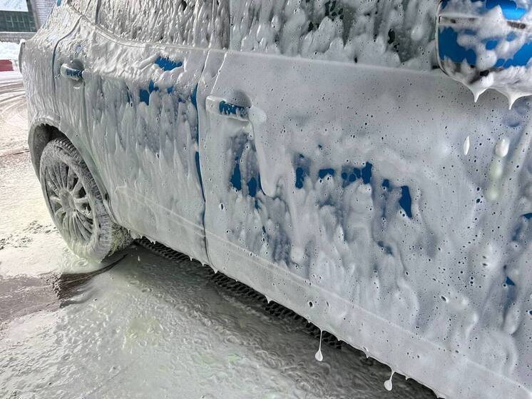 Регулярная мойка авто поможет северянам защитить автомобиль от зимних реагентов