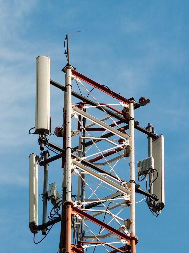 МегаФон получит 1500 базовых станций российского производителя YADRO