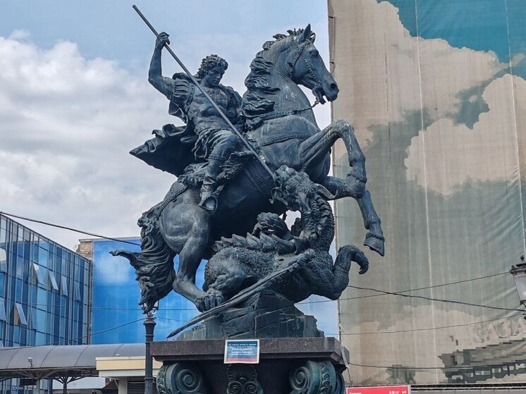 По народному календарю 9 декабря отмечается Юрьев день, называемый также Егором Зимним или Юрием Холодным. Православная церковь в эту дату празднует годовщину освящения храма великомученика Георгия Победоносца в Киеве.