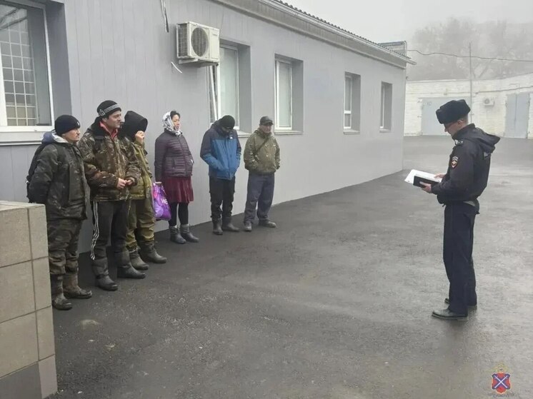 В Волгоградской области 15 незаконных мигрантов доставили в полицию